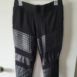Torrid faux leather leggings NWOT